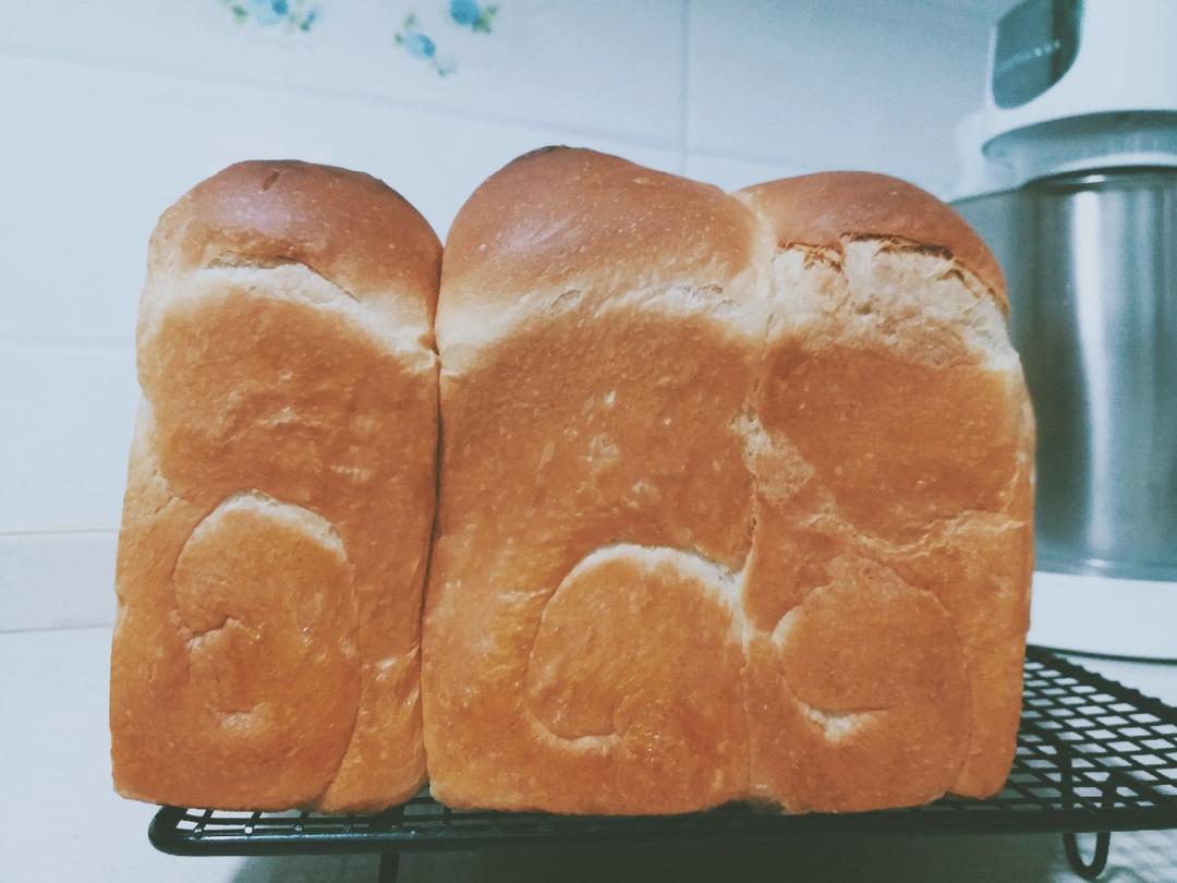 超绵软de‼️皇后吐司💯一口就沦陷✔️