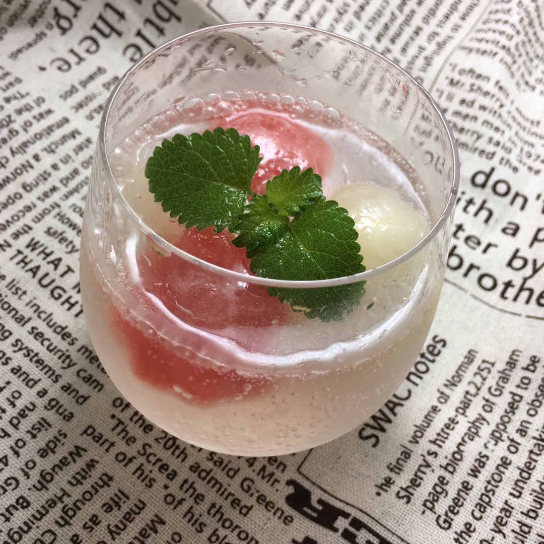 超夏天的西瓜荔枝汽水