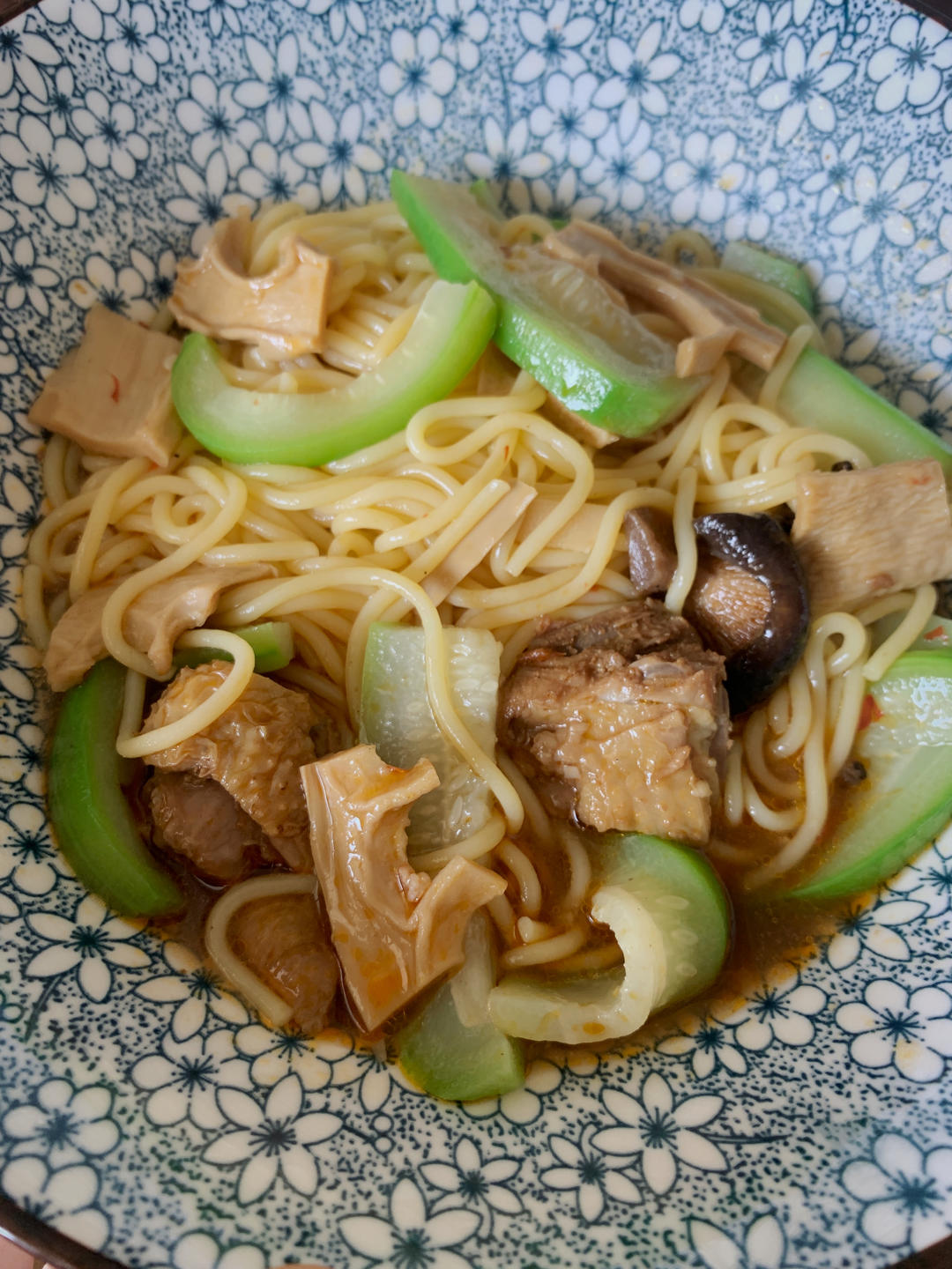 粗粮细作玉米面条