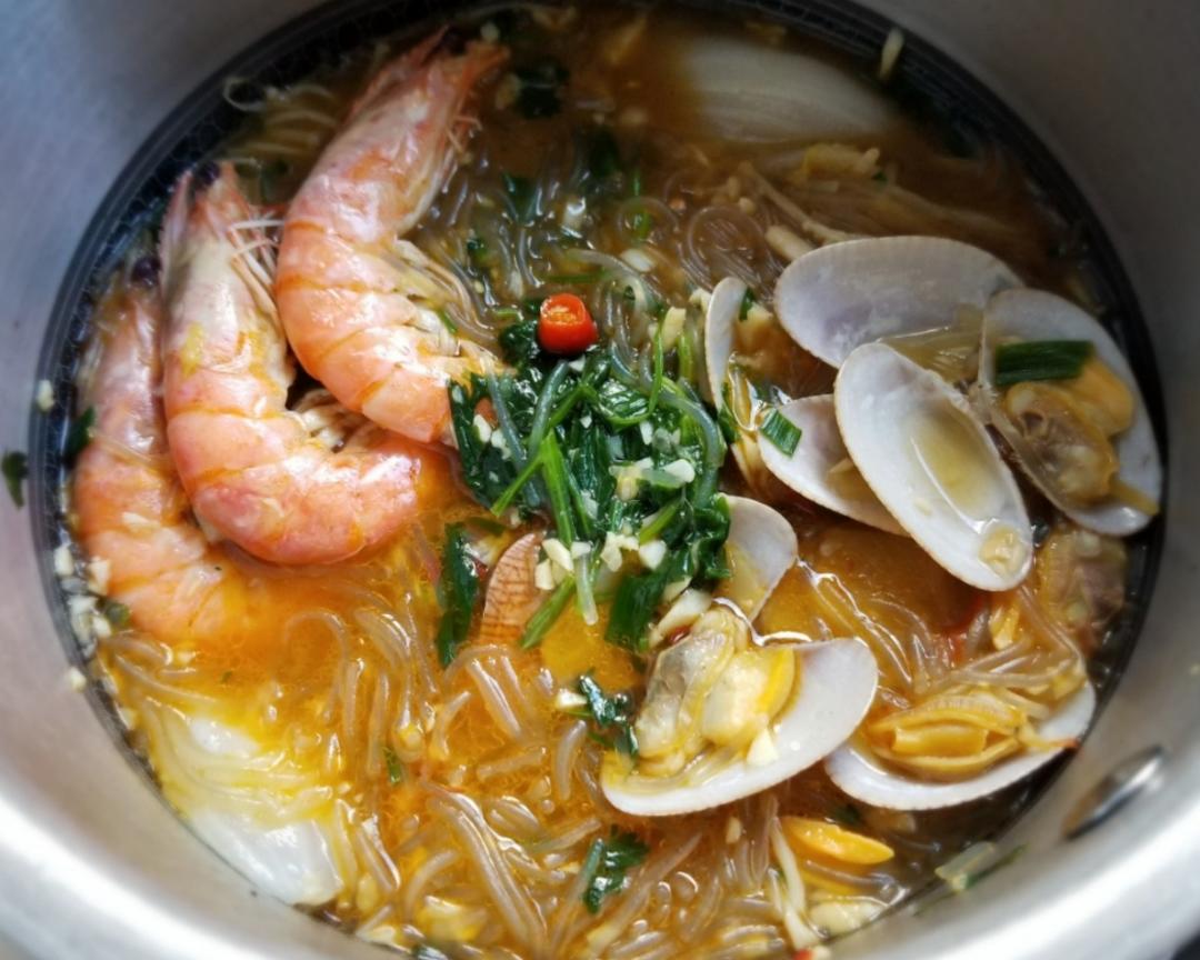 鮮甜好吃的家常花甲粉的做法