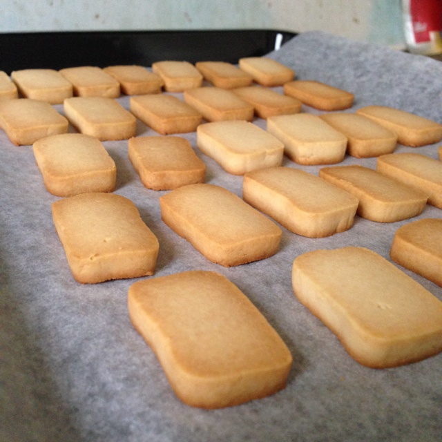 【炼乳脆饼•硬】非常简单的硬饼干