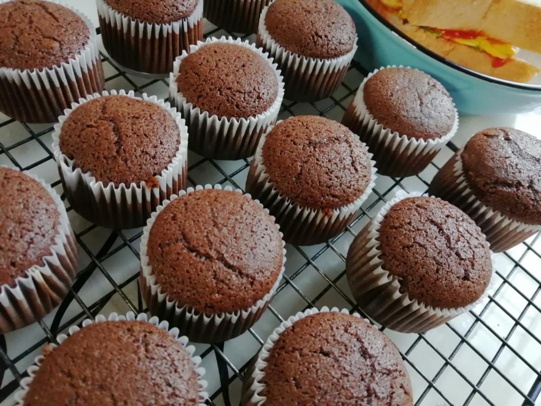 可可巧克力Cupcake纸杯子海绵蛋糕（甜品台都用本方）C6