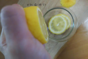 柠檬薄荷水的做法 步骤3