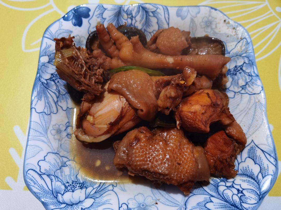 比黄焖鸡还要好吃的香菇炖鸡腿