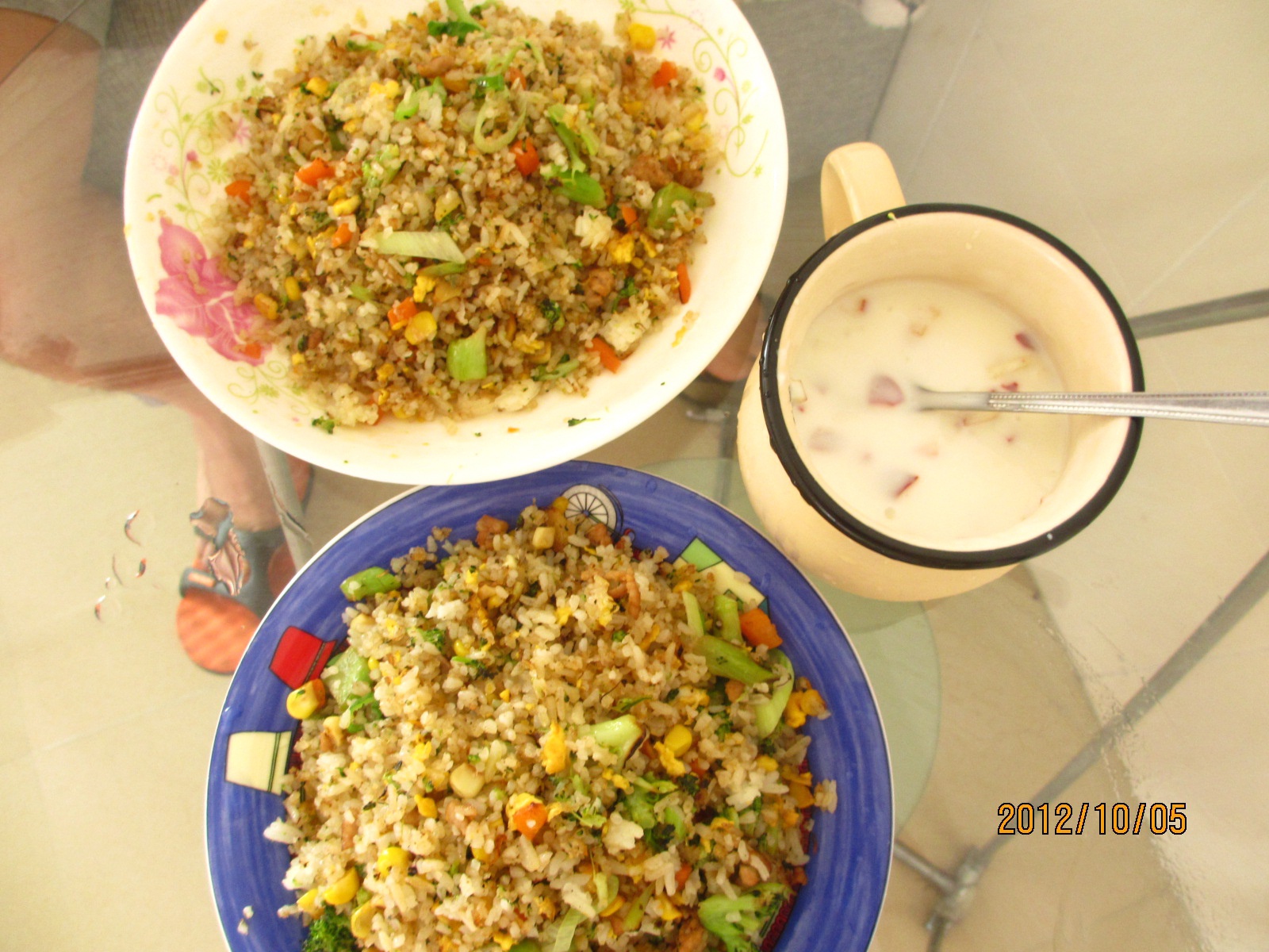 累了，给自己炒一碗炒饭吧。