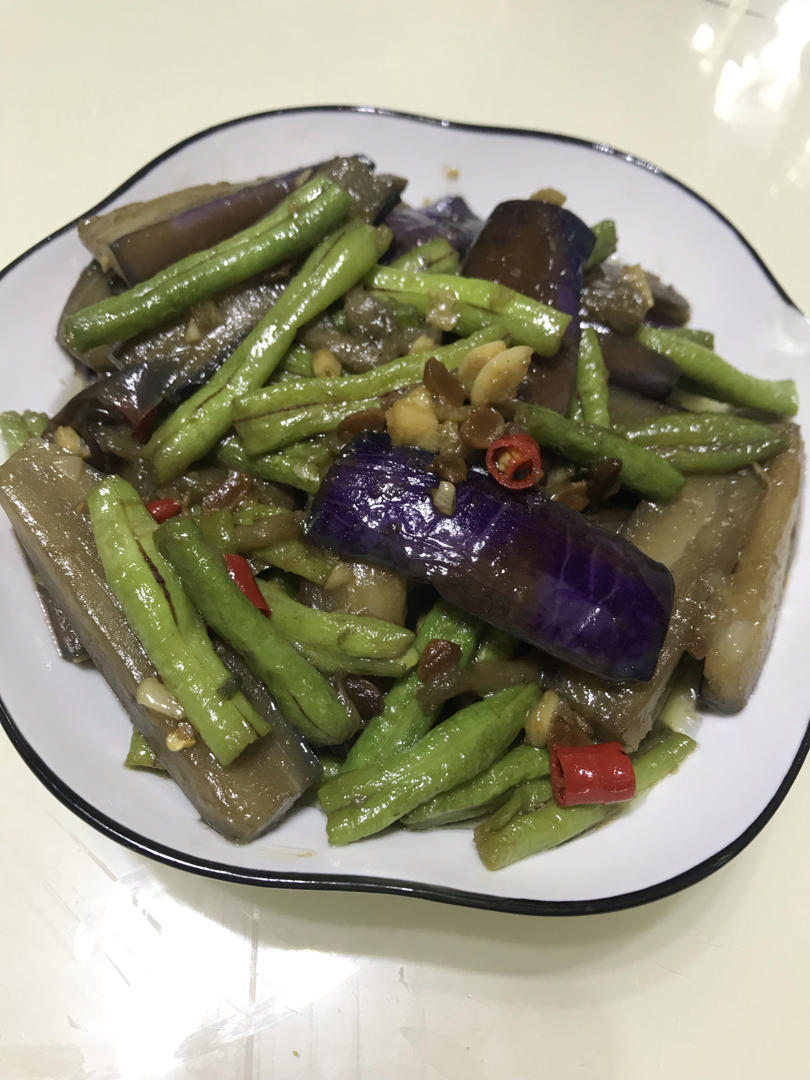 豆角炒茄子（又软又紫的秘诀）