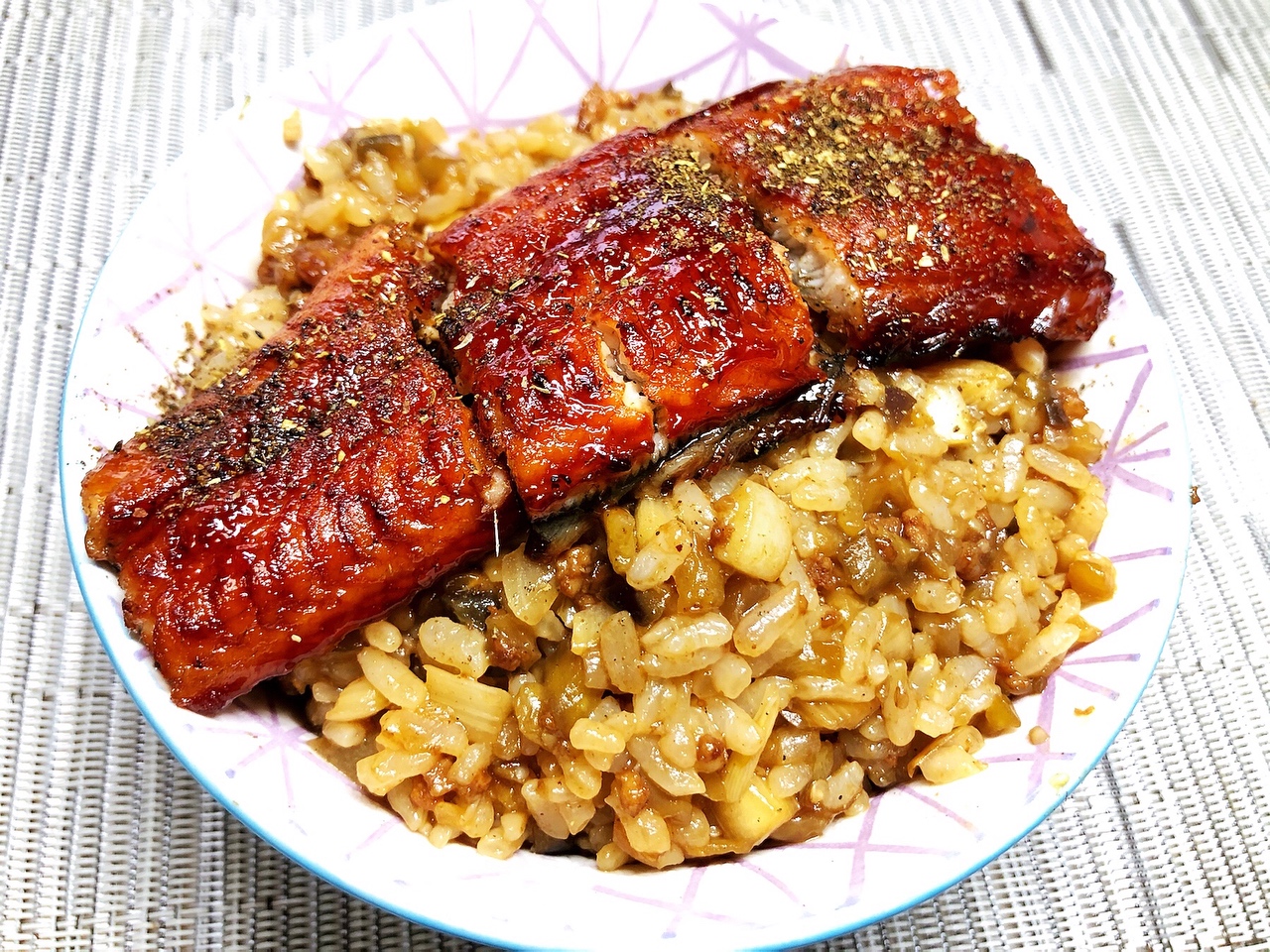 蒲烧茄子鳗鱼盖饭