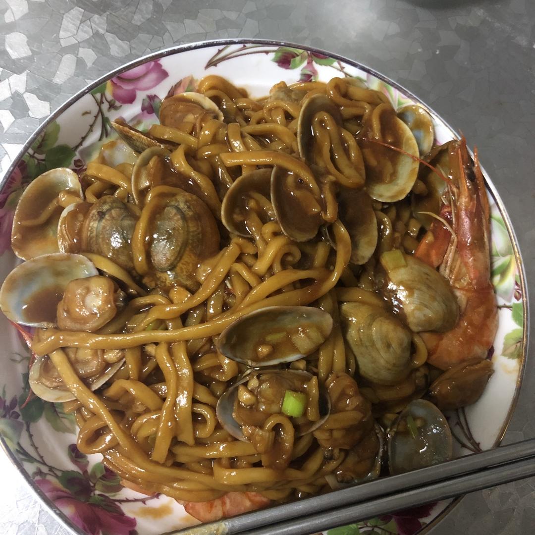 海鲜焖面