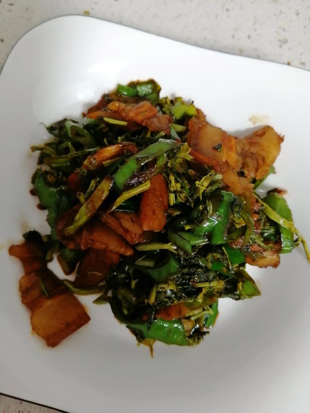 香椿炒肉