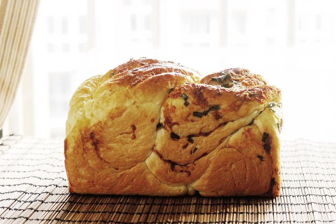 香葱肉松手撕吐司