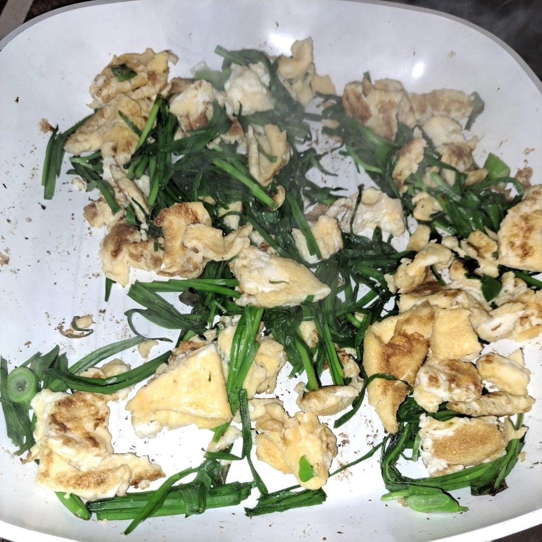 韭菜炒鸡蛋——三分钟快手下饭菜 掌握火候的秘诀