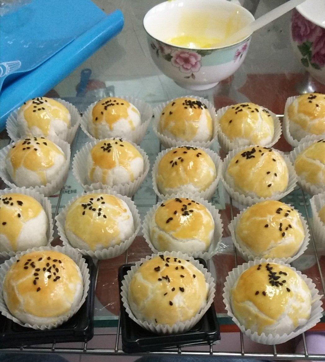 蛋黄酥