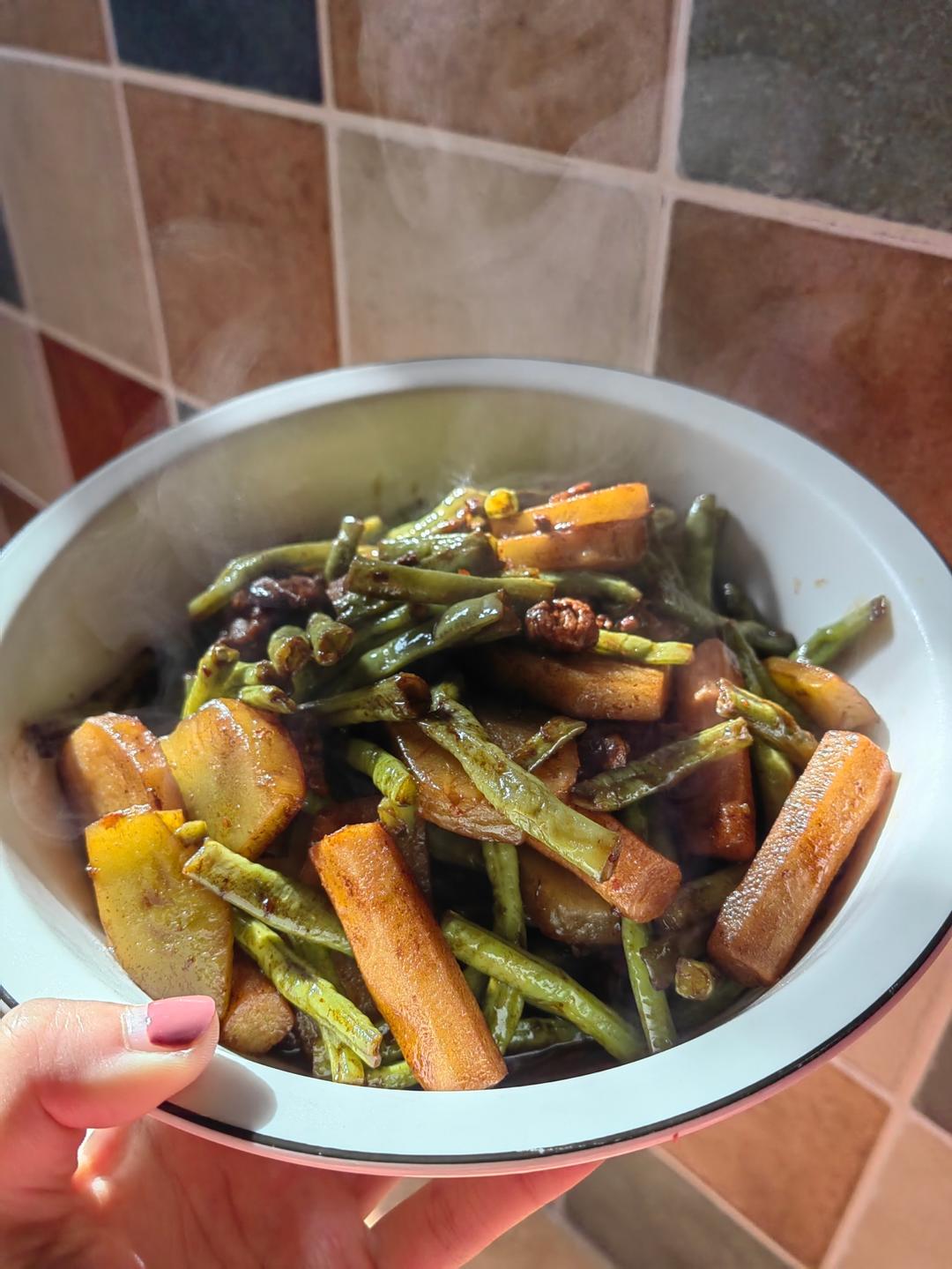 豆角土豆炖猪肉