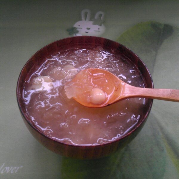 红枣银耳莲子羹
