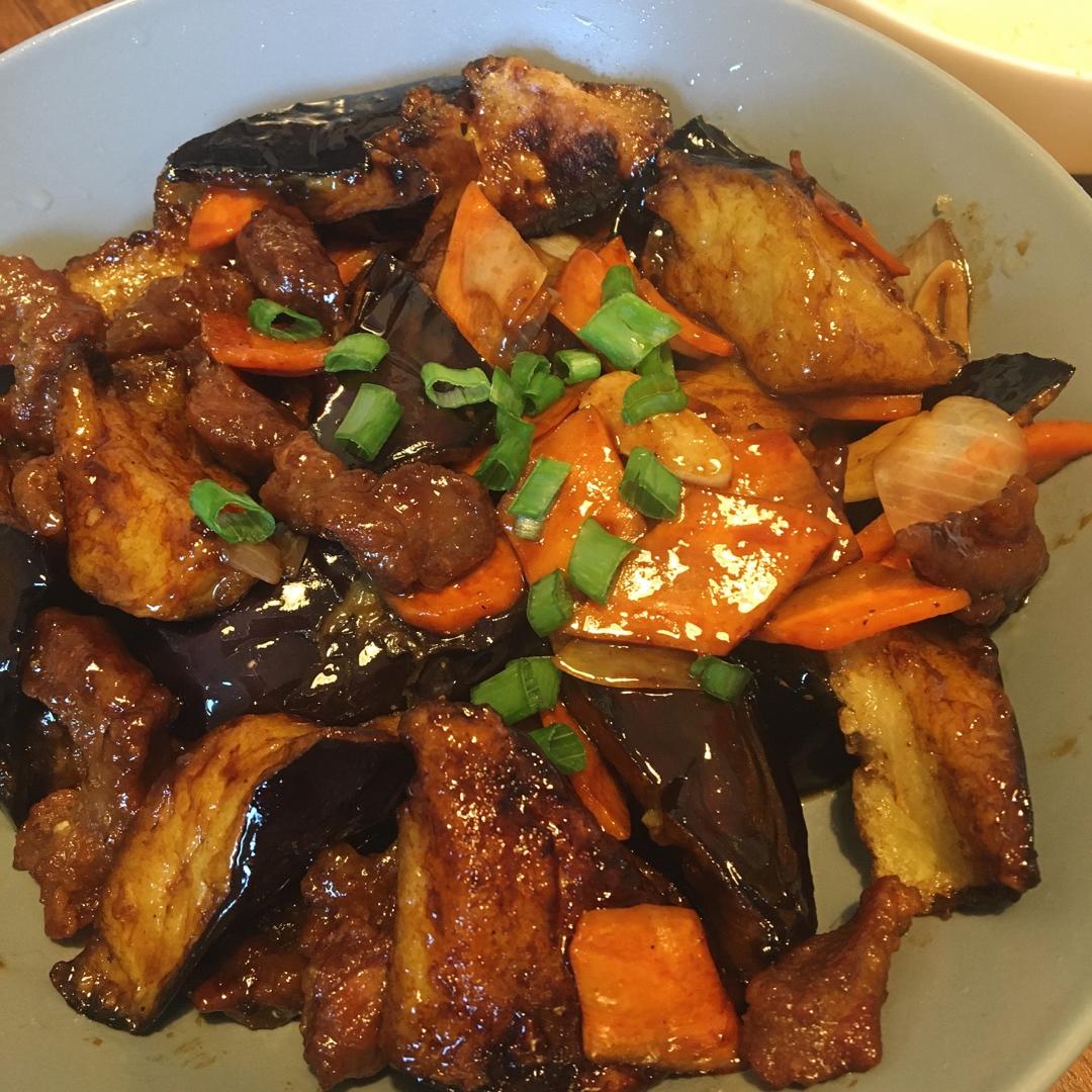 溜肉段烧茄子（东北硬菜呀哈哈）