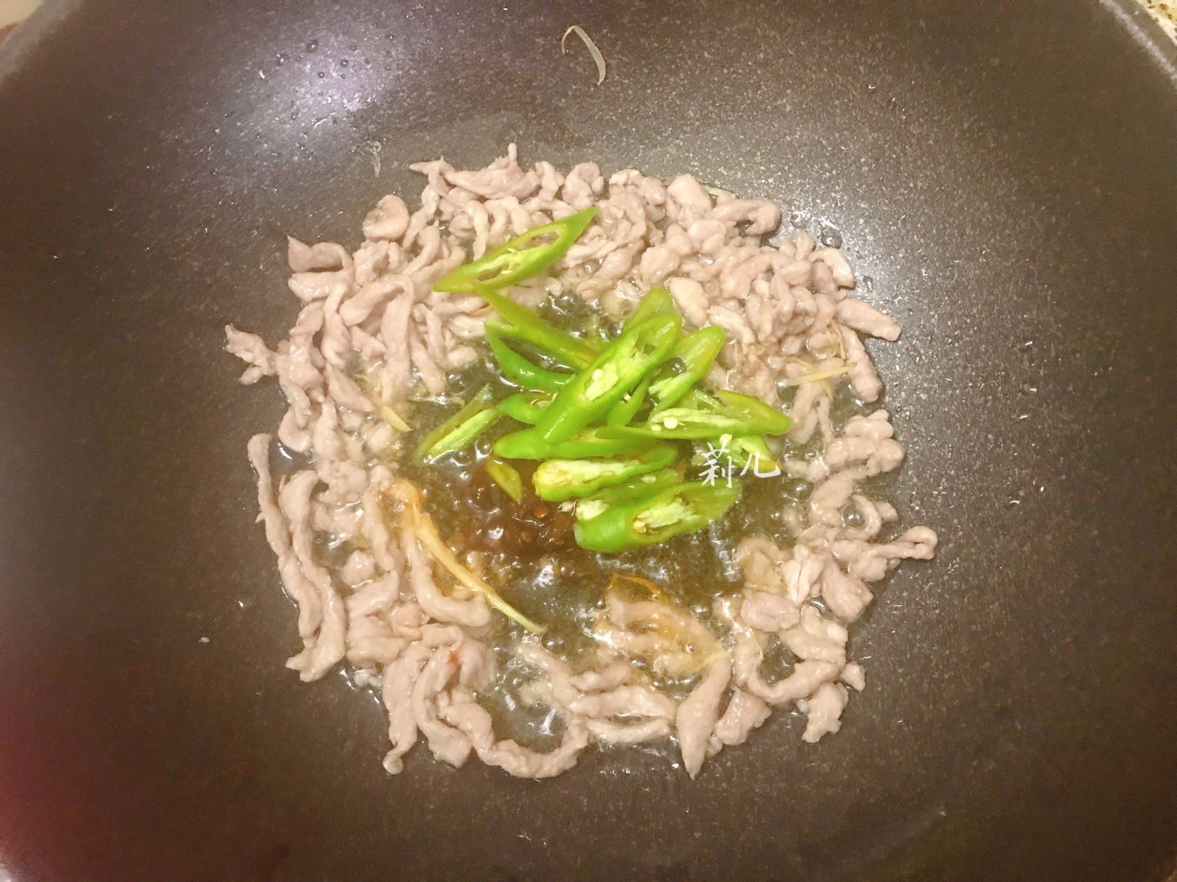 四季豆炒肉的做法 步骤7