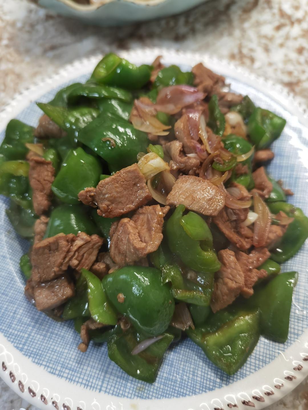 超级下饭菜小炒肉（和胡子大厨小辣椒炒肉一样好吃😋）