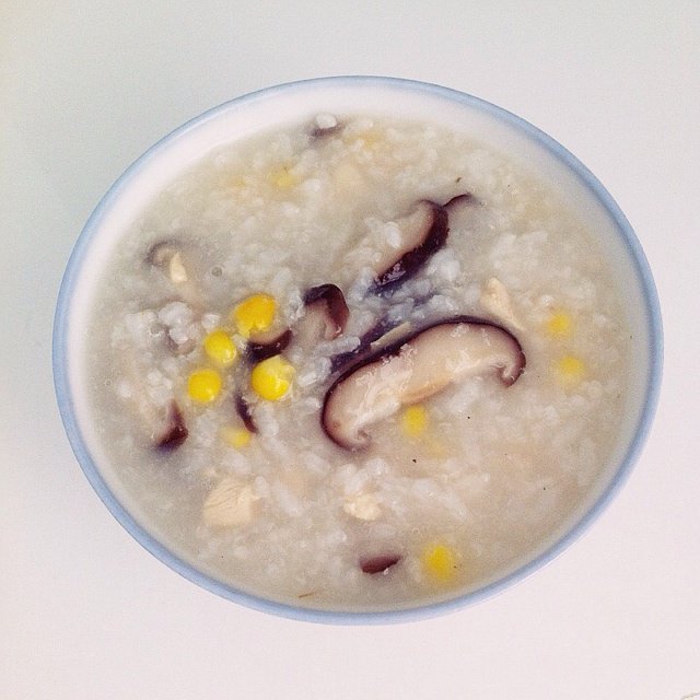 香菇鸡肉粥