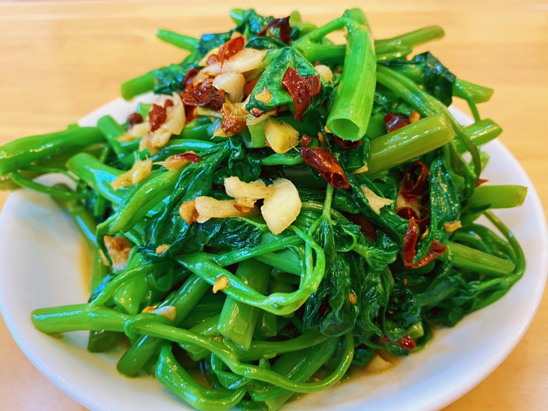 凊炒空心菜梗