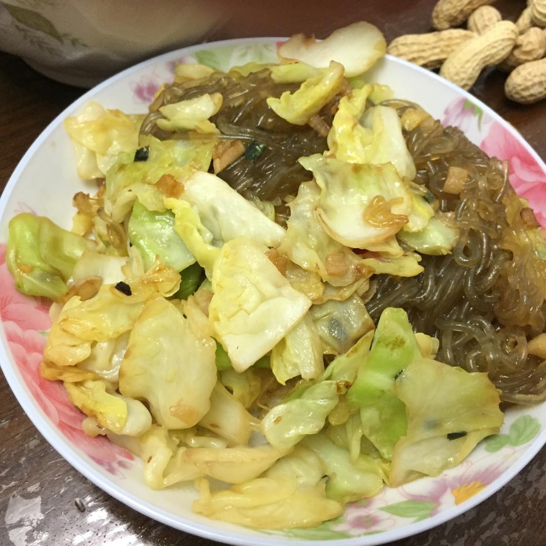 卷心菜炒粉丝 Glass noodles with Cabbage