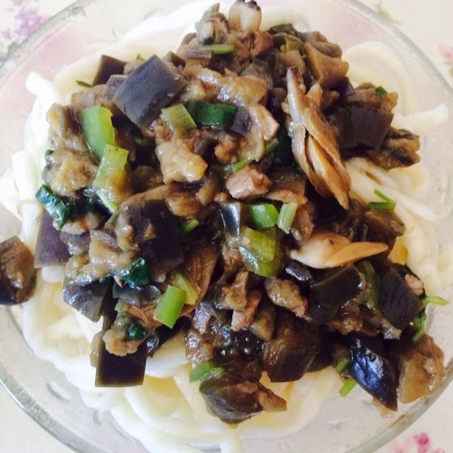 茄子肉丁打卤面