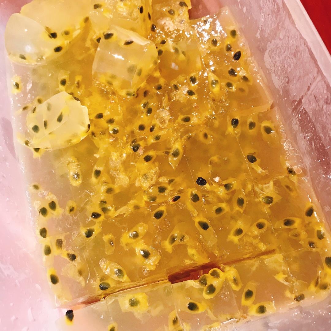 夏日必备零食‼️Q弹爽口的百香果果冻