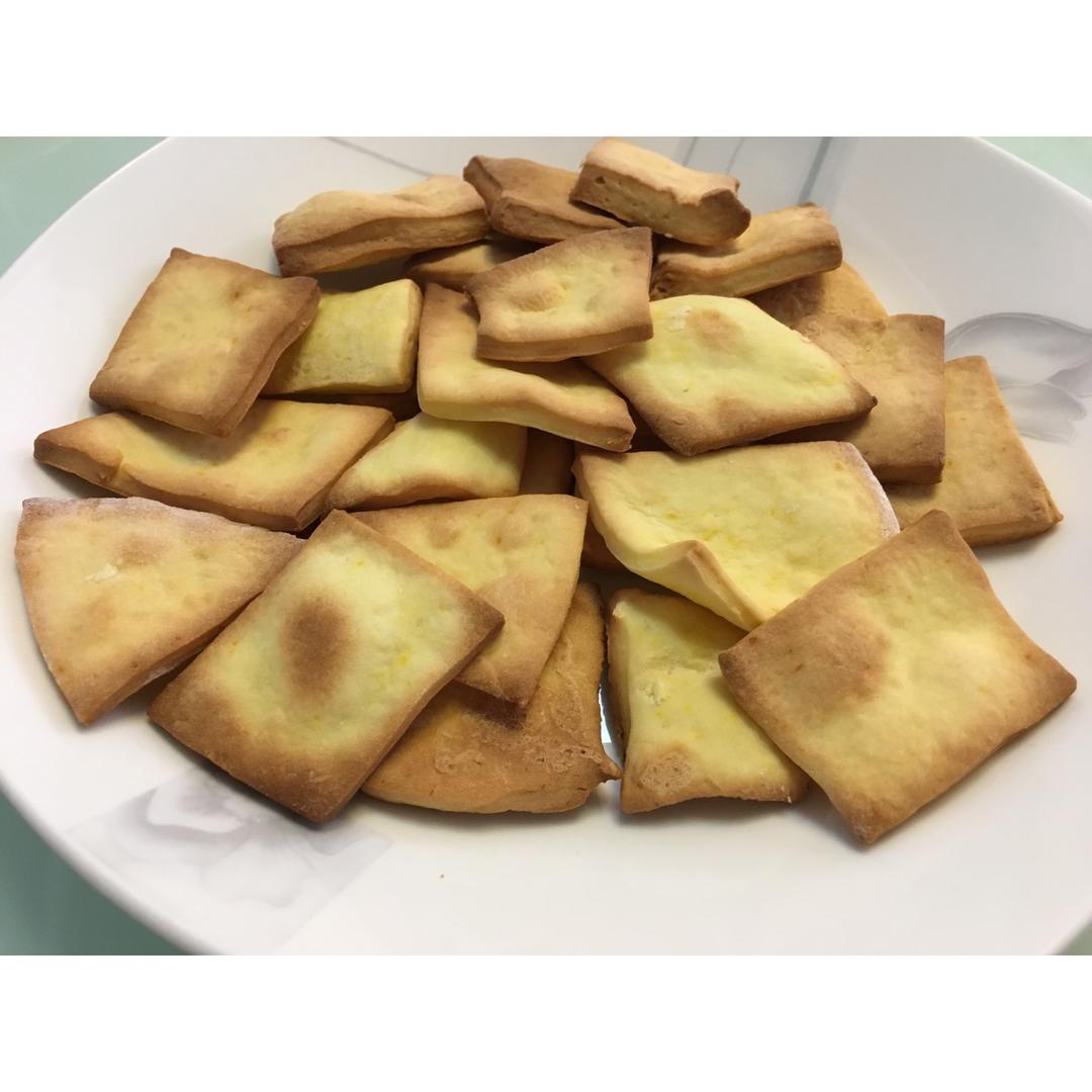 牛奶饼干