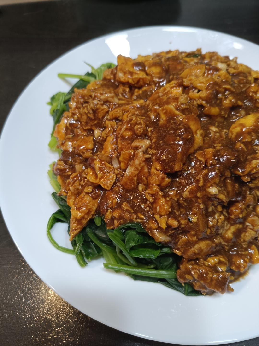 鸡蛋酱菠菜