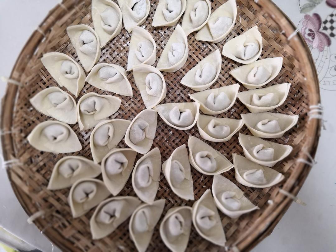元宝馄饨的包法