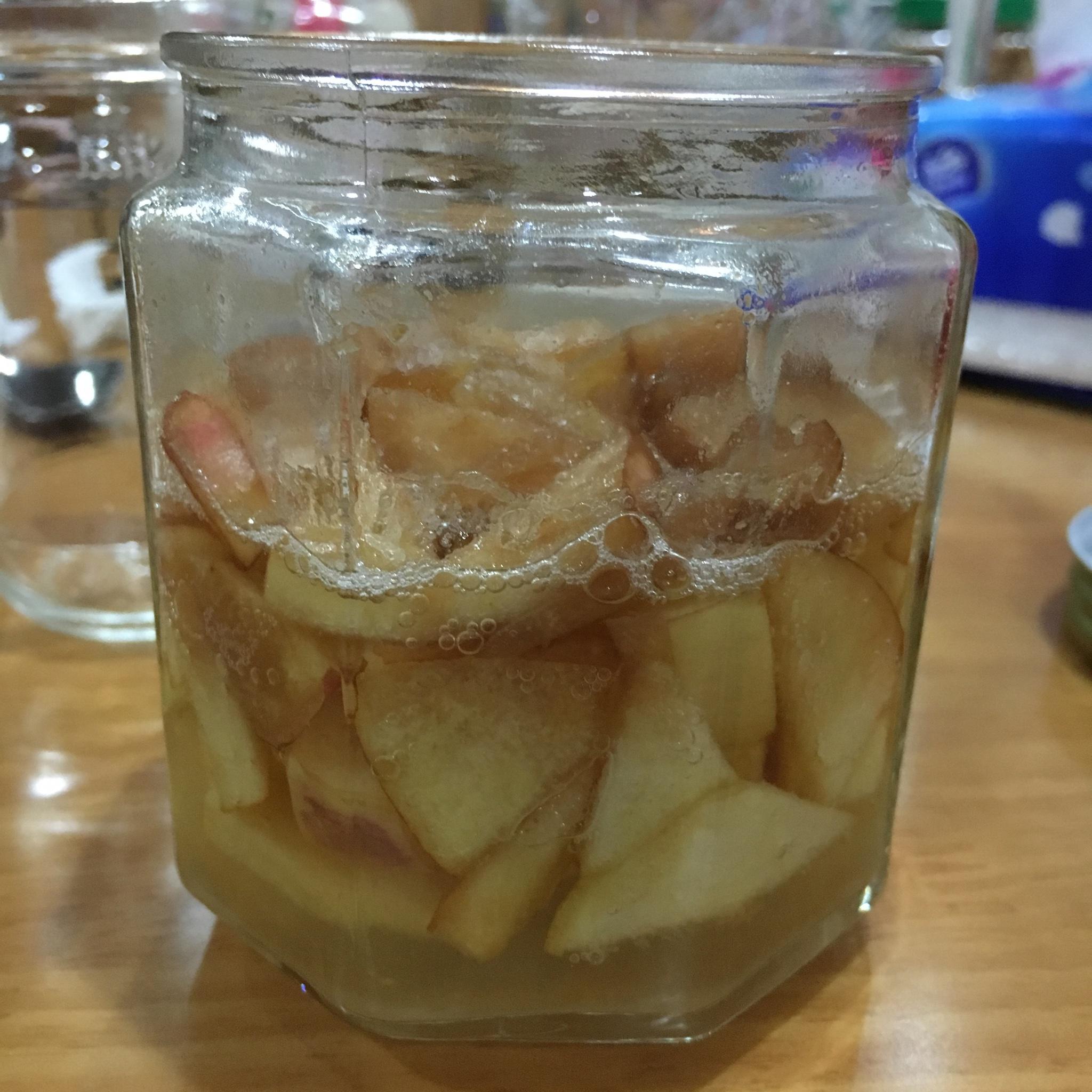 苹果酵母液的做法 步骤4