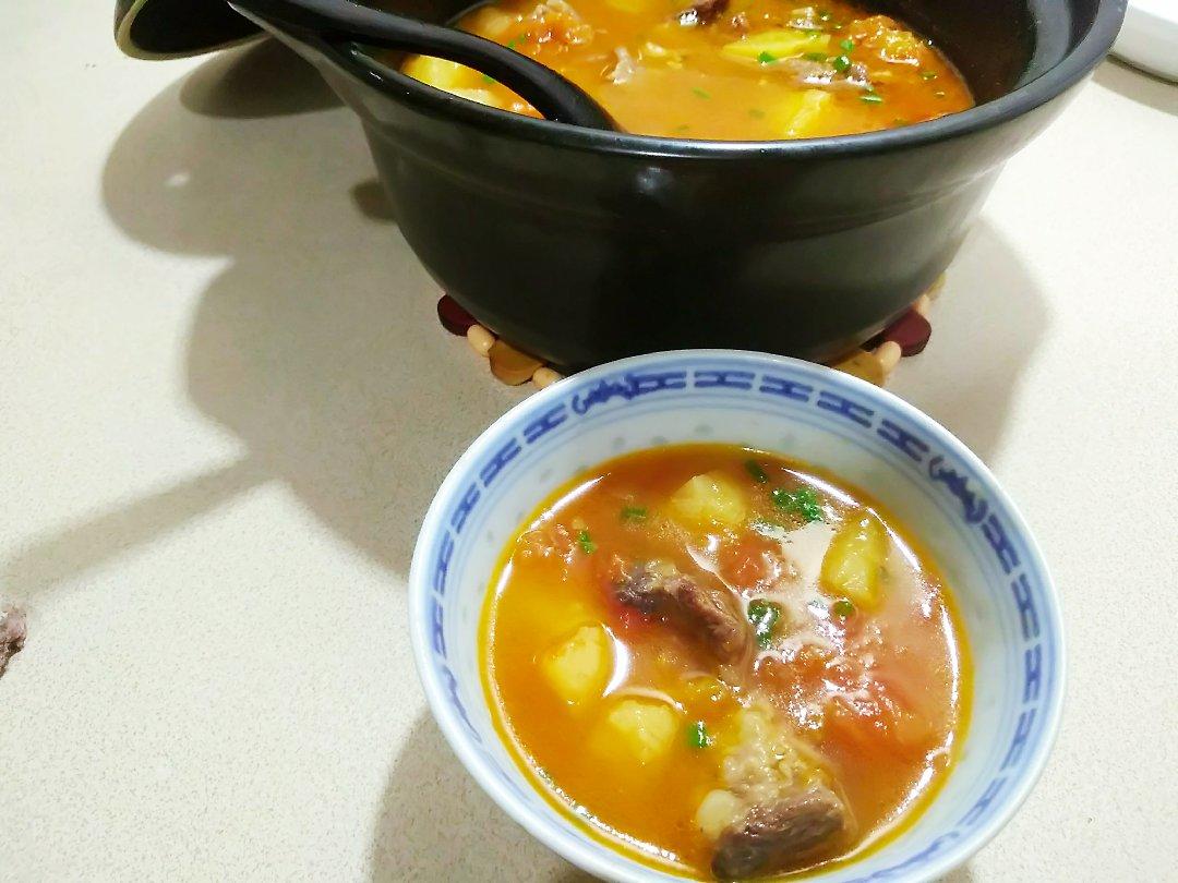 番茄土豆炖牛腩