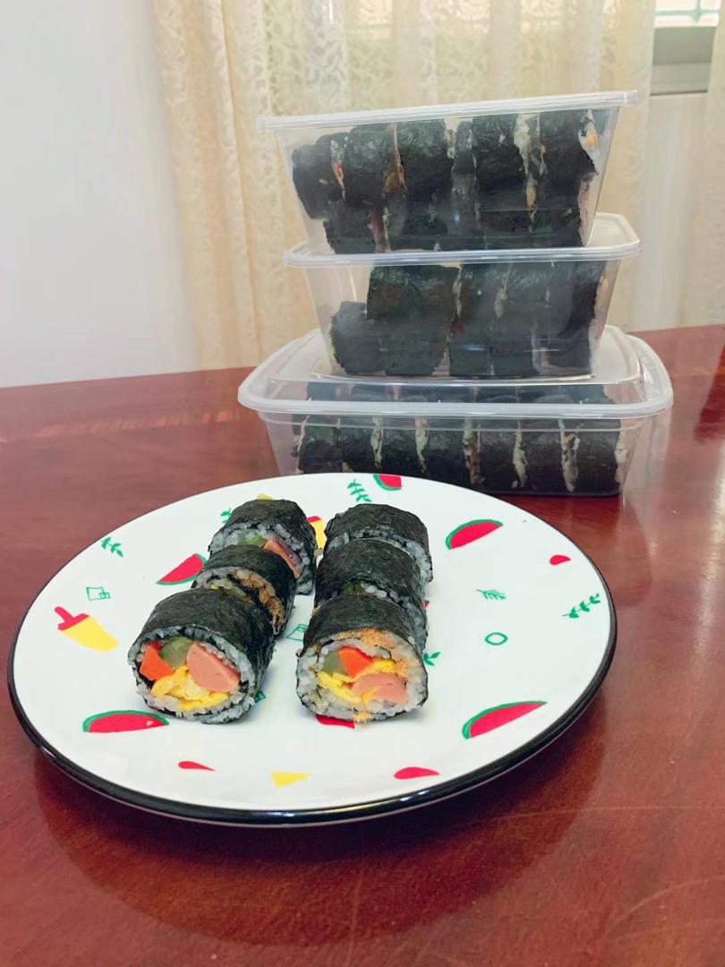 紫菜卷寿司
