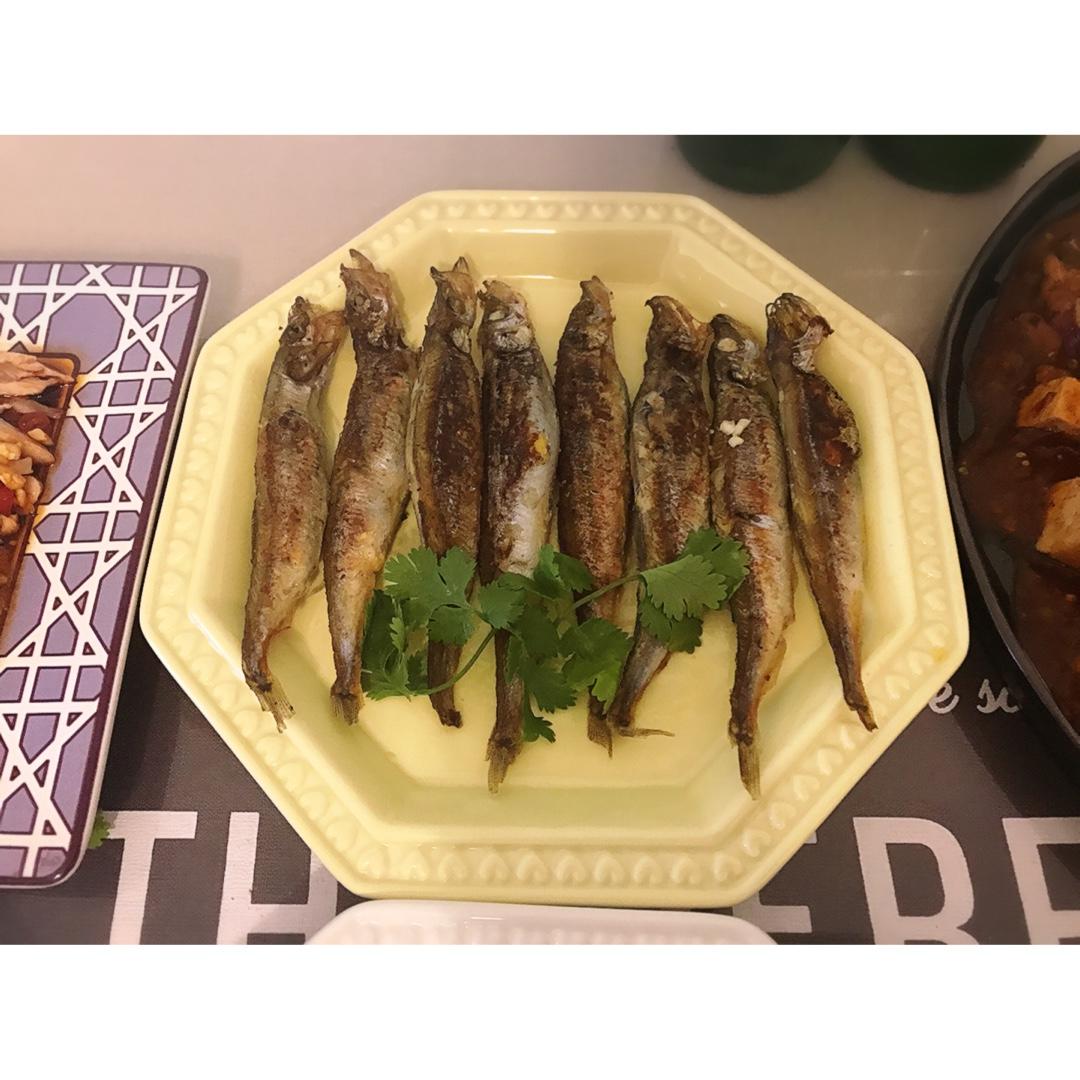 香煎椒盐多春鱼