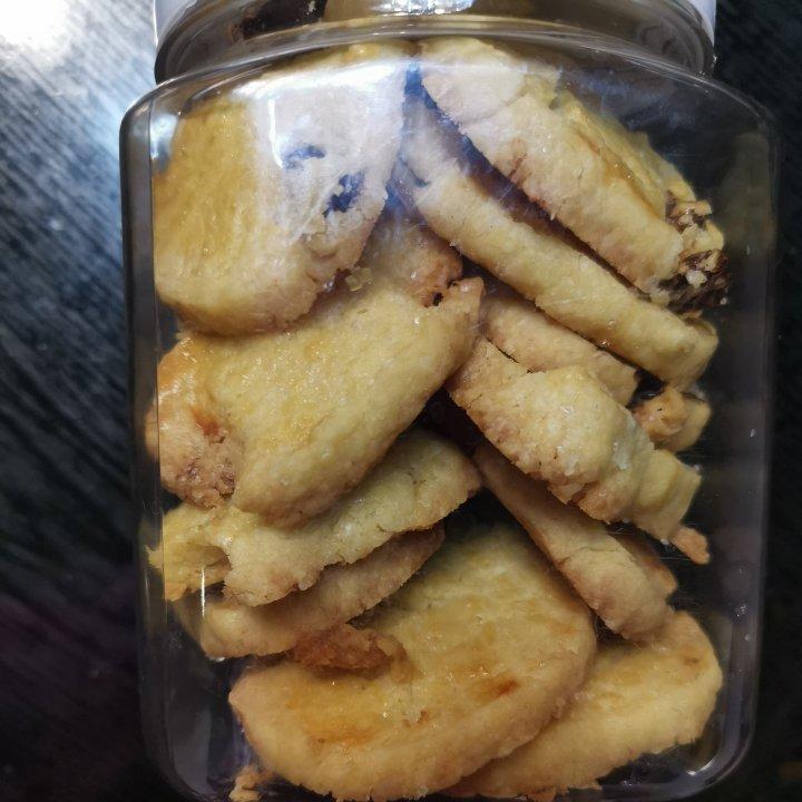 不网红，就做一个纯粹蓝罐味道的黄油黑加仑曲奇