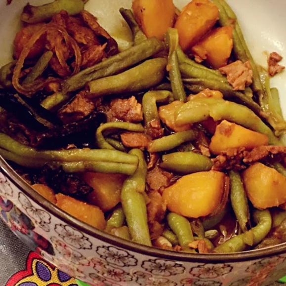 土豆芸豆五花肉