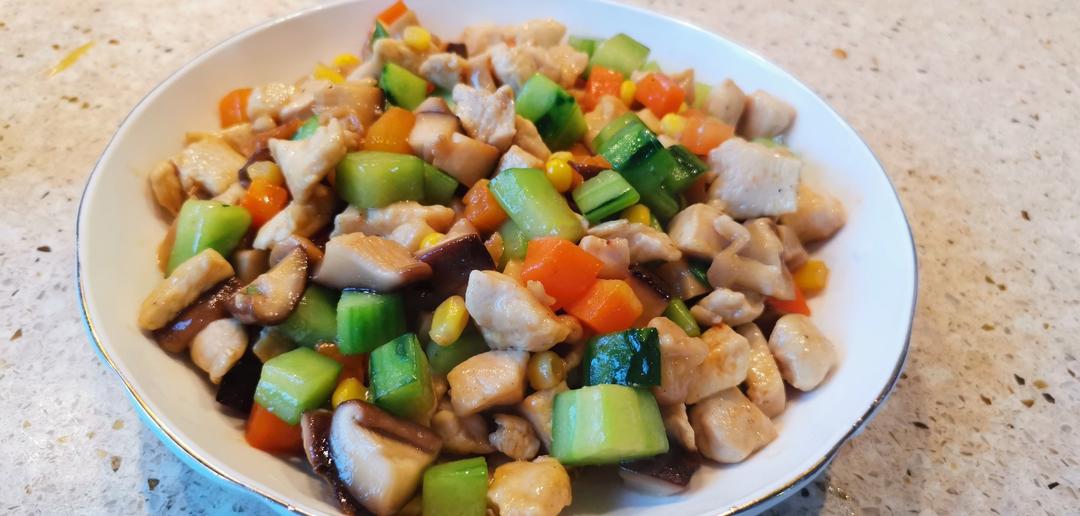 拌饭超好吃的五彩鸡丁