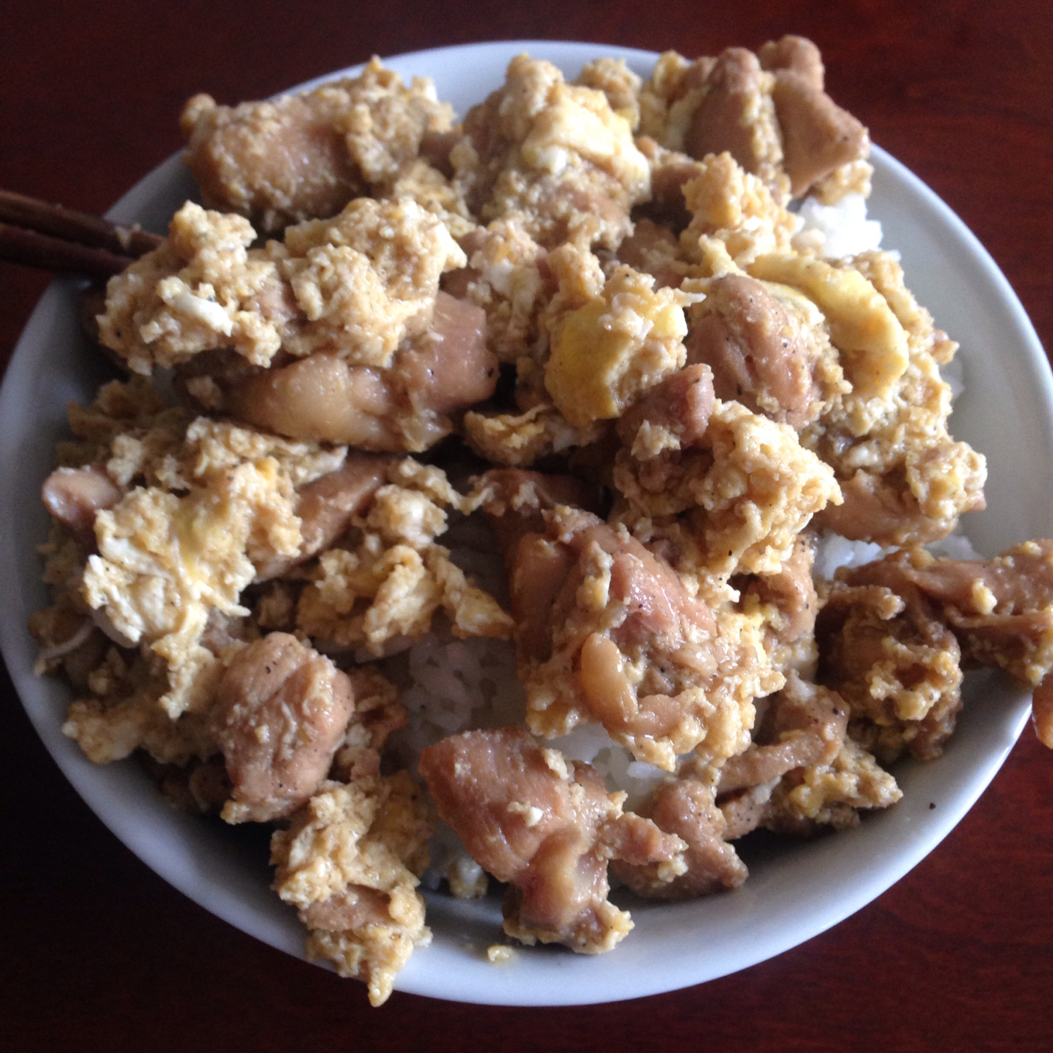 亲子/親子丼（中文官网译法：鸡肉鸡蛋盖饭）一人份
