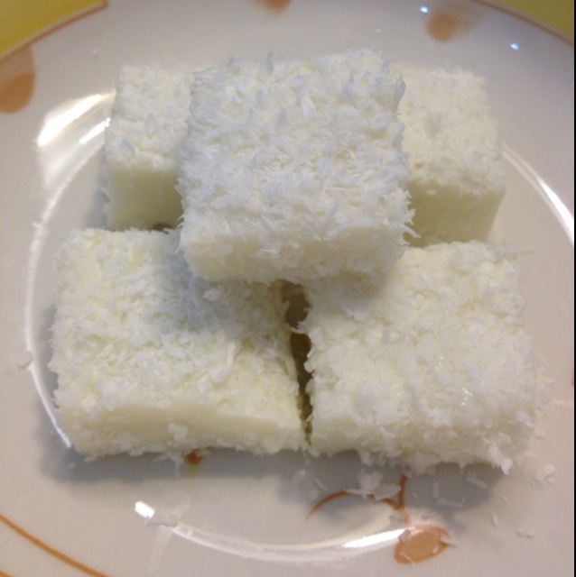 完胜85度C牛奶椰丝小方