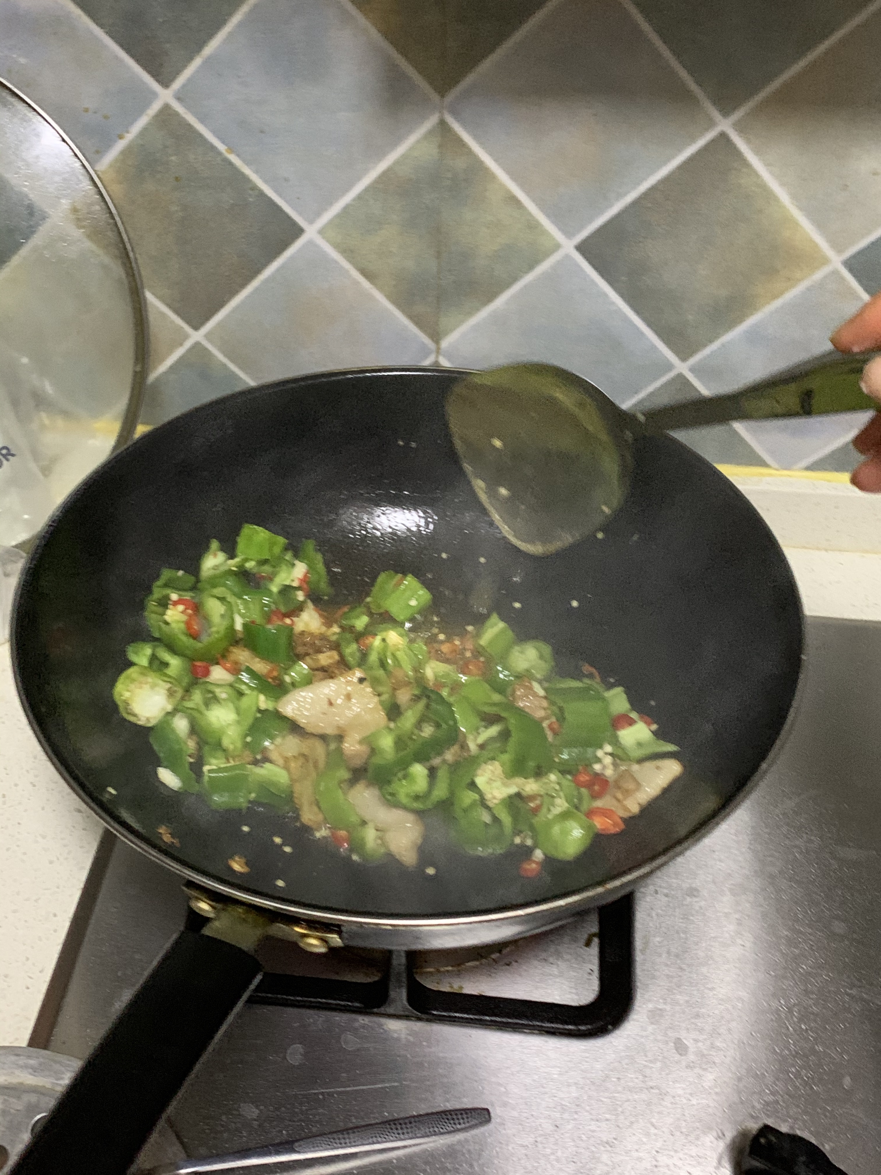 辣椒炒肉的做法 步骤6
