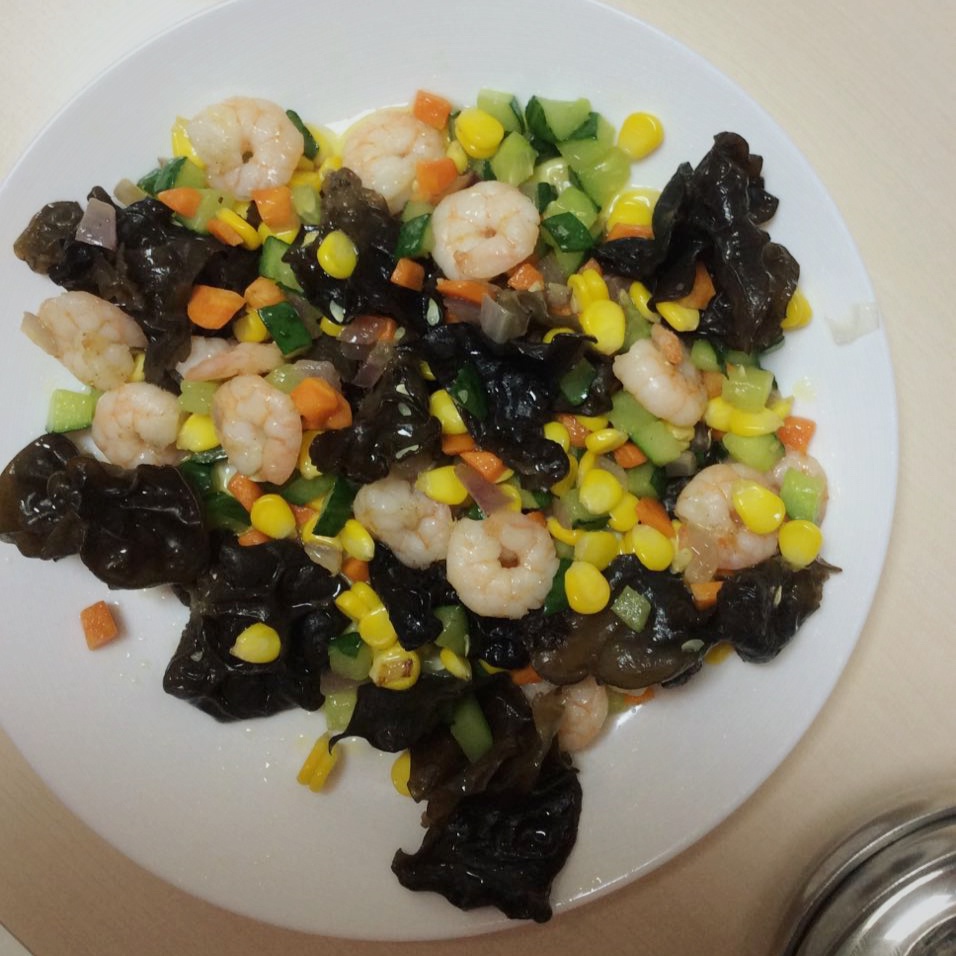 三色炒虾仁