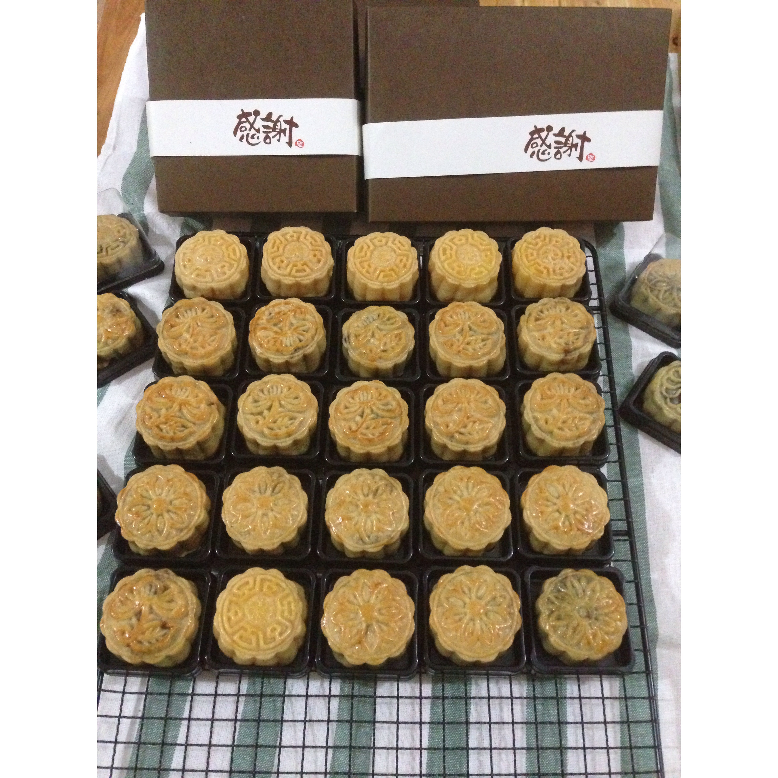广式月饼——蛋黄莲蓉月饼