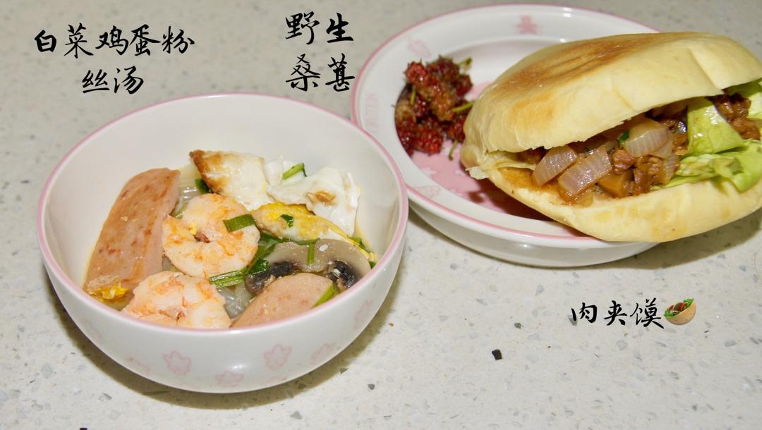 快手汤｜大白菜鸡蛋粉丝汤
