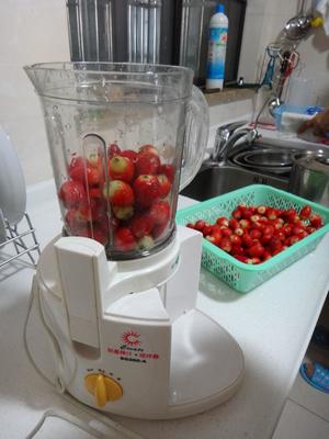 杨书包儿的草莓汁儿的做法 步骤3