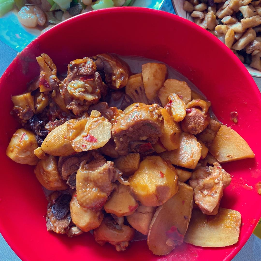 家常美味—芋儿烧鸡