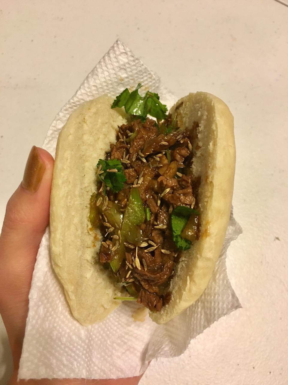 腊汁肉夹馍