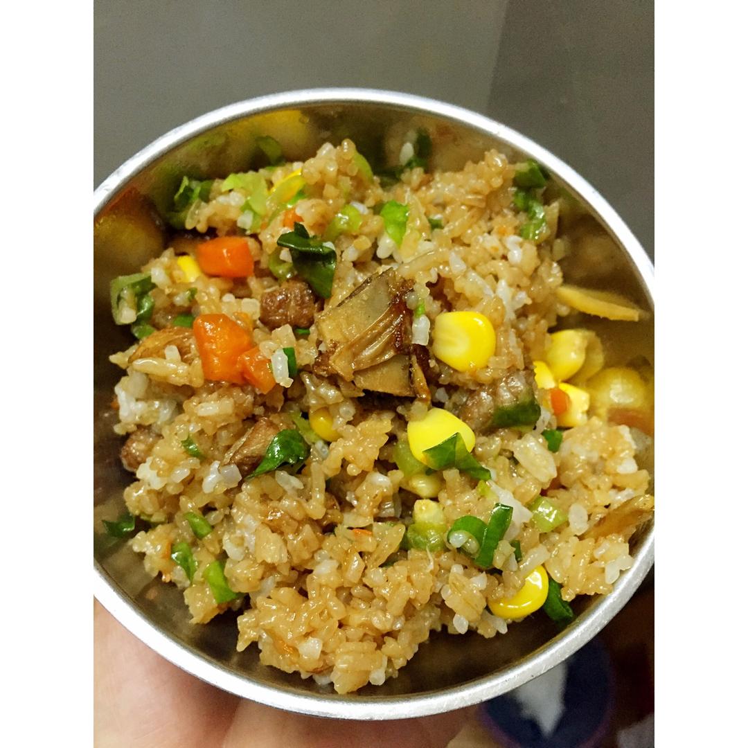 喷香排骨焖饭（爆好吃）