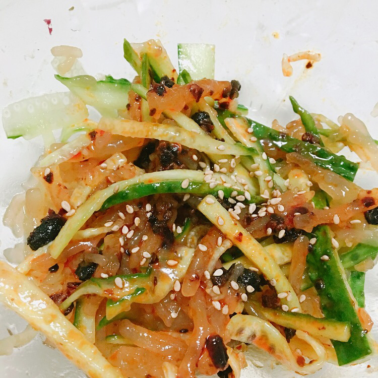 凉拌血珊瑚草