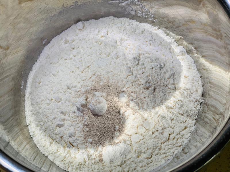 纯奶手撕吐司的做法 步骤1