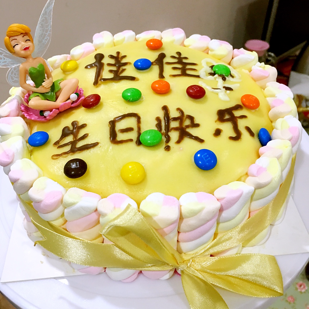 草莓棉花糖生日蛋糕