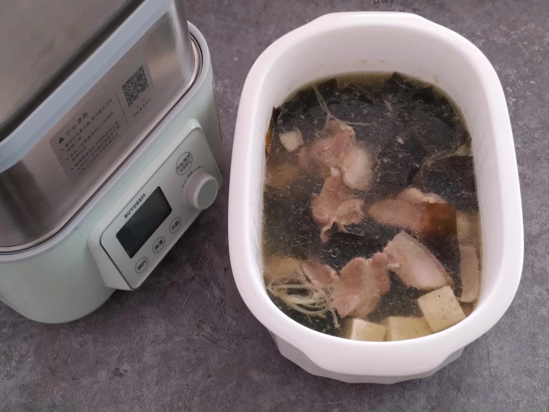 海带豆腐金针菇瘦肉汤+小米蒸肉丸+菠菜蛋羹【4月北鼎蒸炖锅食谱】